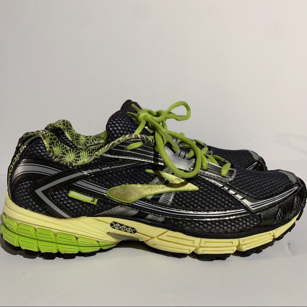 Brooks Ravenna 3 Athletic Running Shoes, Grey and Yellow, Women’s 9.5 / Mens 8